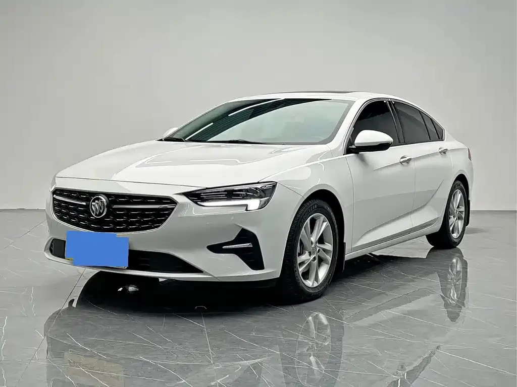 Buick Regal — фото 1