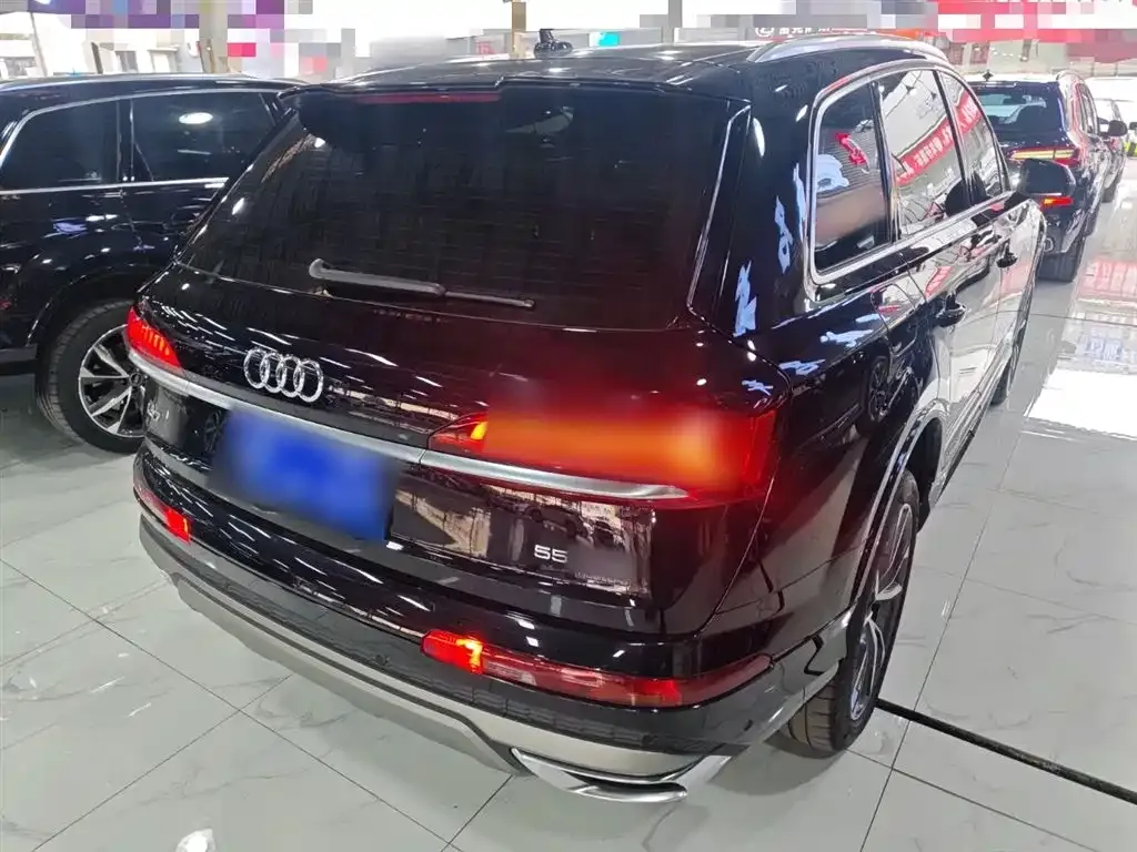 Audi Q7 — фото 3