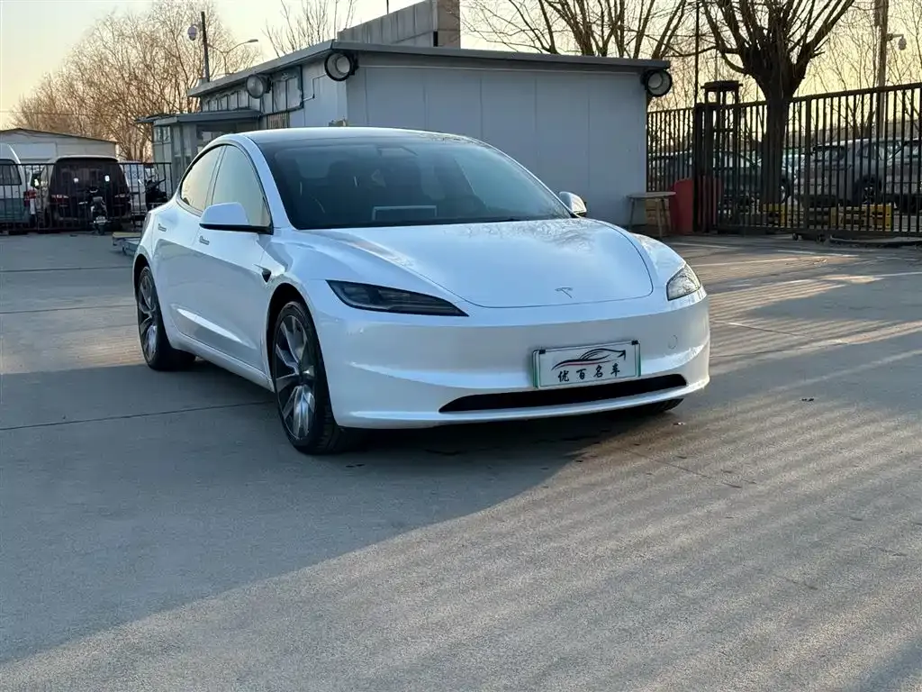 Tesla Model 3 2024 из CN, фото 7