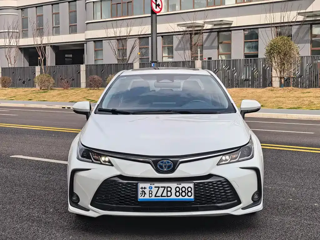 Toyota Corolla 2023 из CN, фото 9