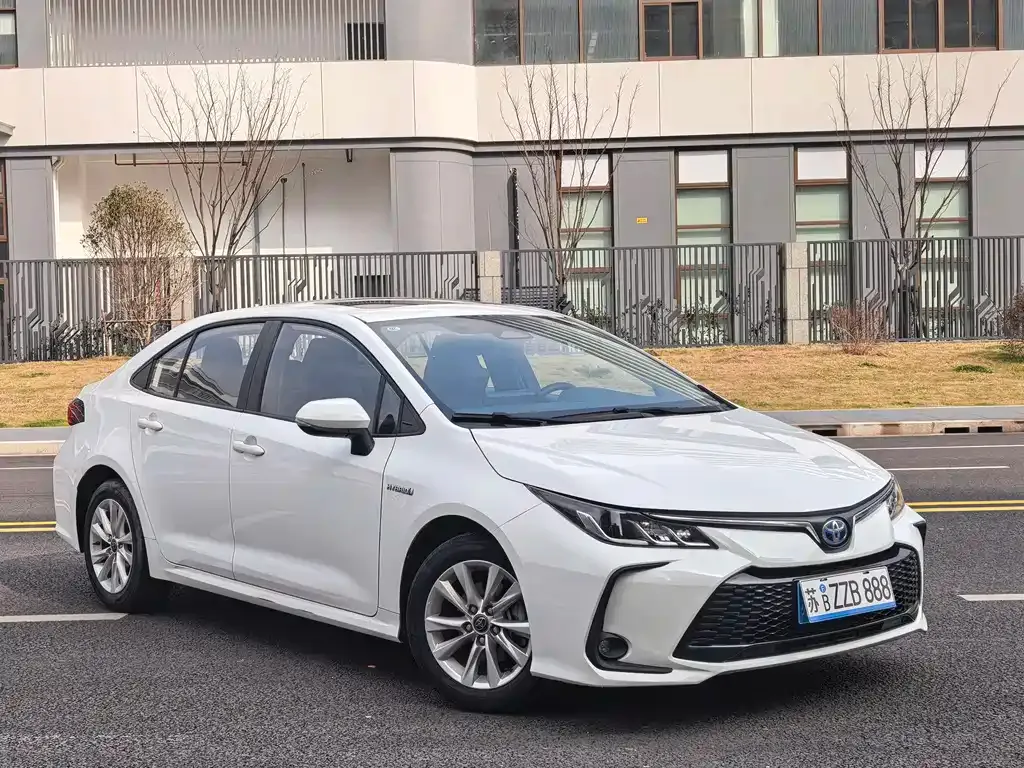 Toyota Corolla 2023 из CN, фото 7