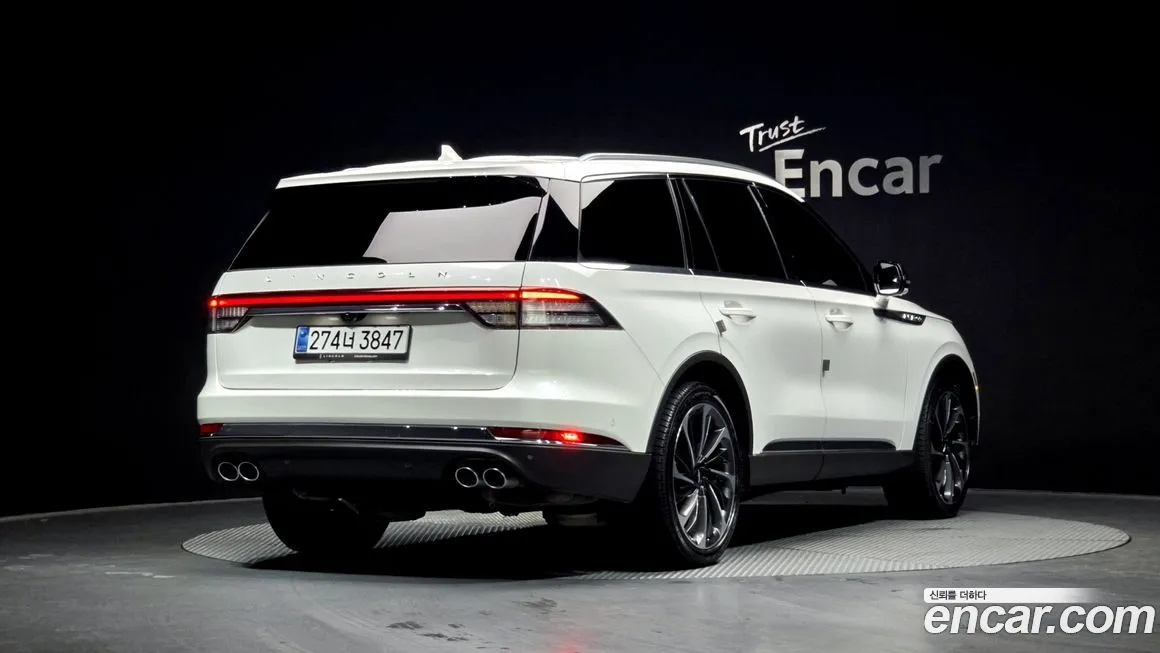 Lincoln Aviator — фото 2