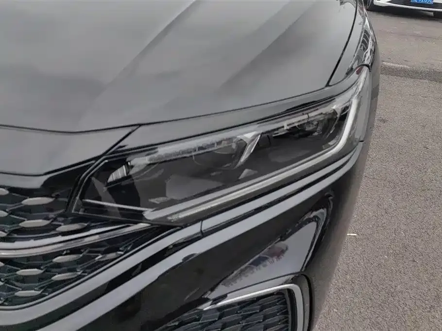 Volkswagen Passat — фото 4