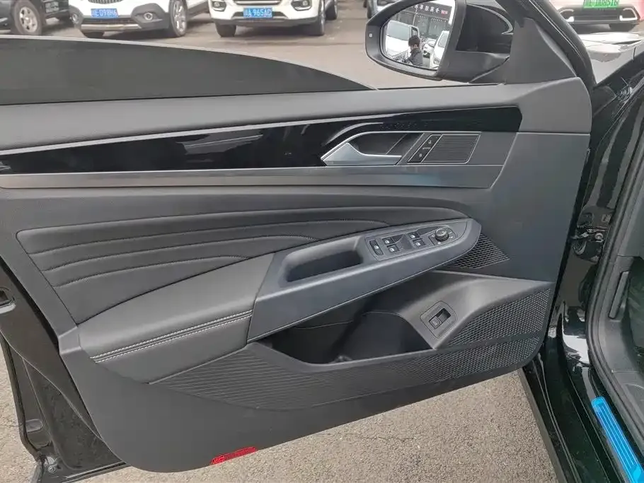 Volkswagen Passat — фото 2