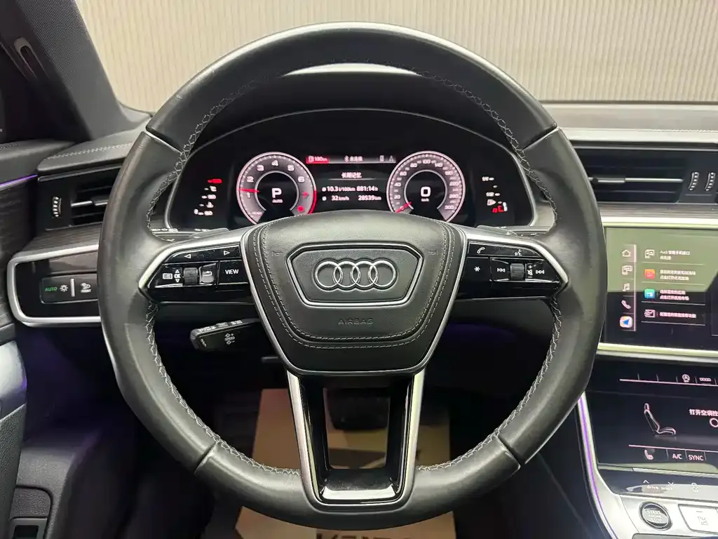 Audi A6L — фото 10