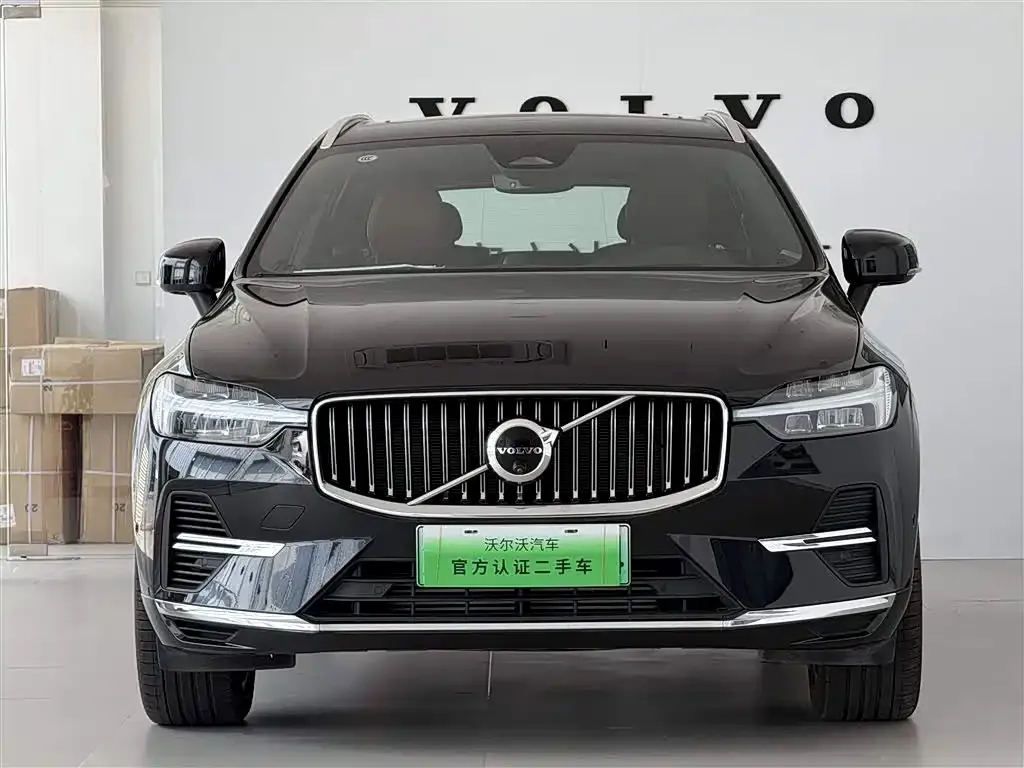 Volvo XC60 PHEV — фото 8