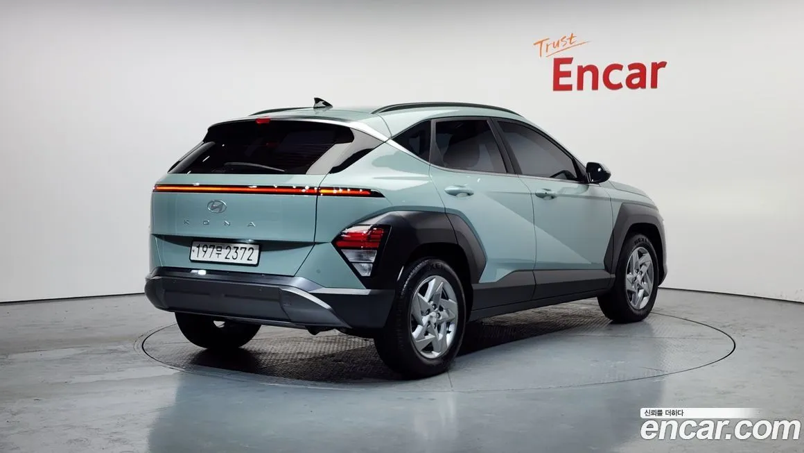 Hyundai Kona — фото 8