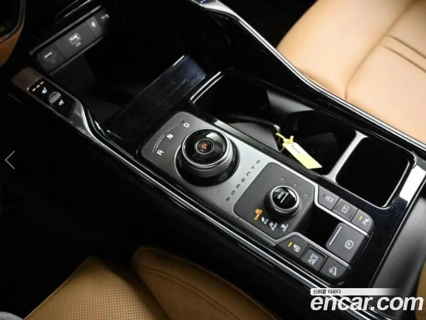 Kia Sorento — фото 9