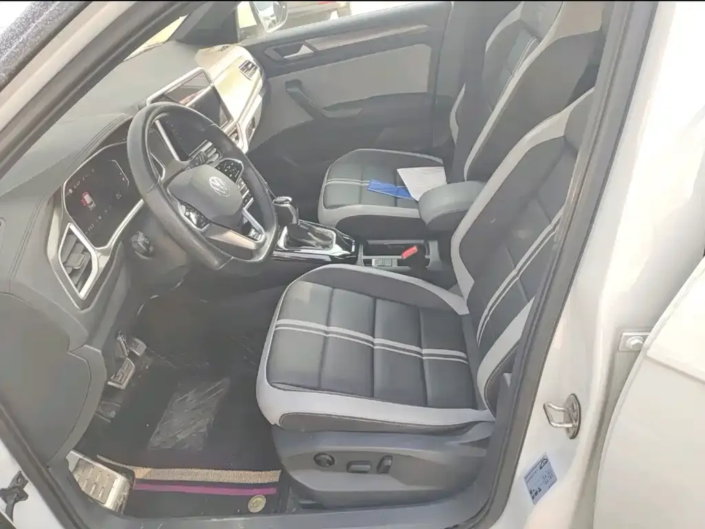 Volkswagen T-Roc 2023 из CN, фото 3