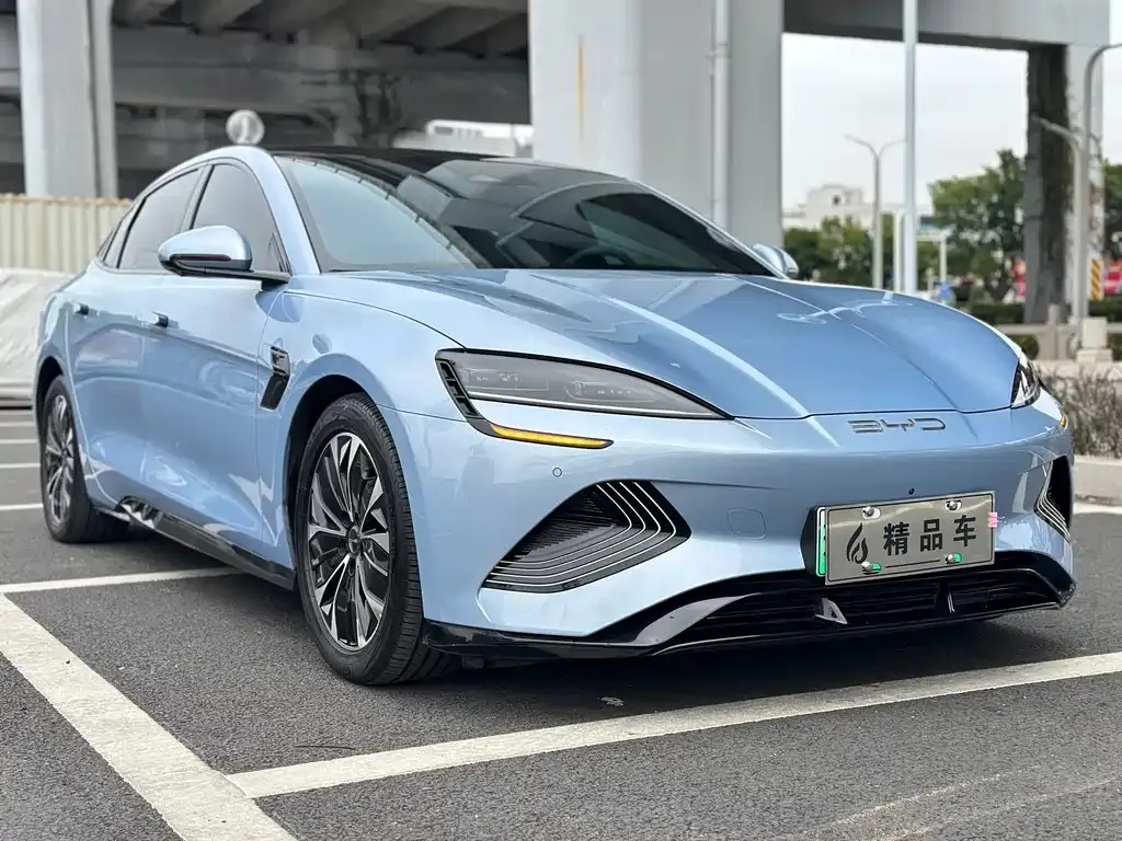 BYD Seal — фото 10