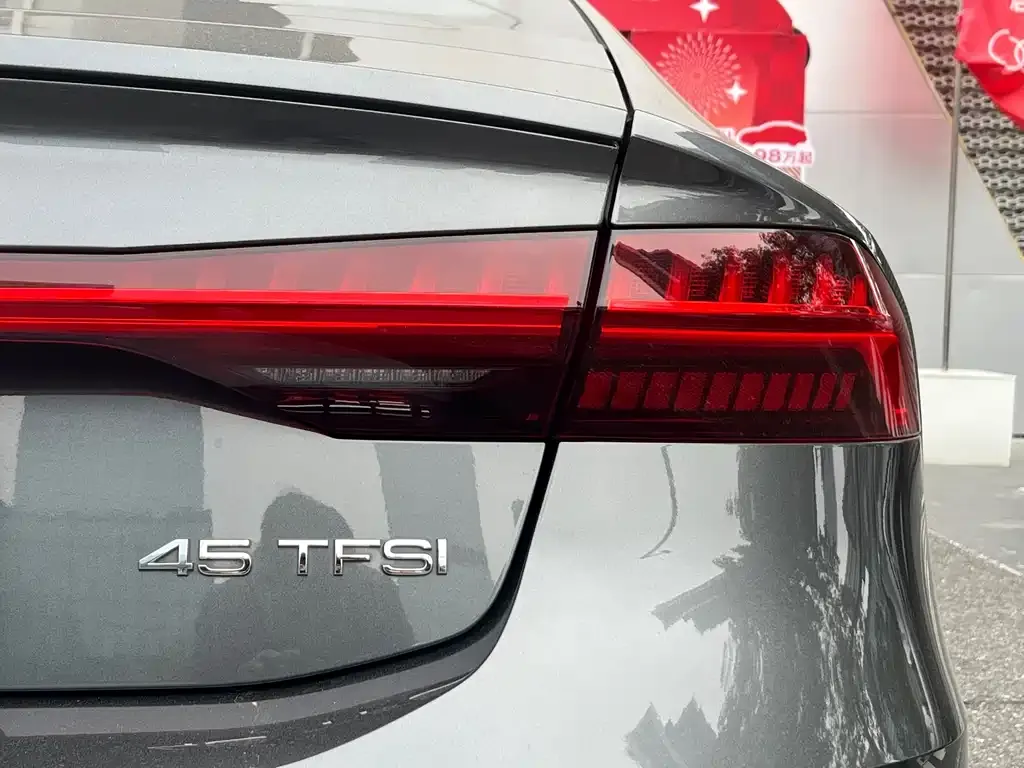Audi A7 2024 из CN, фото 6