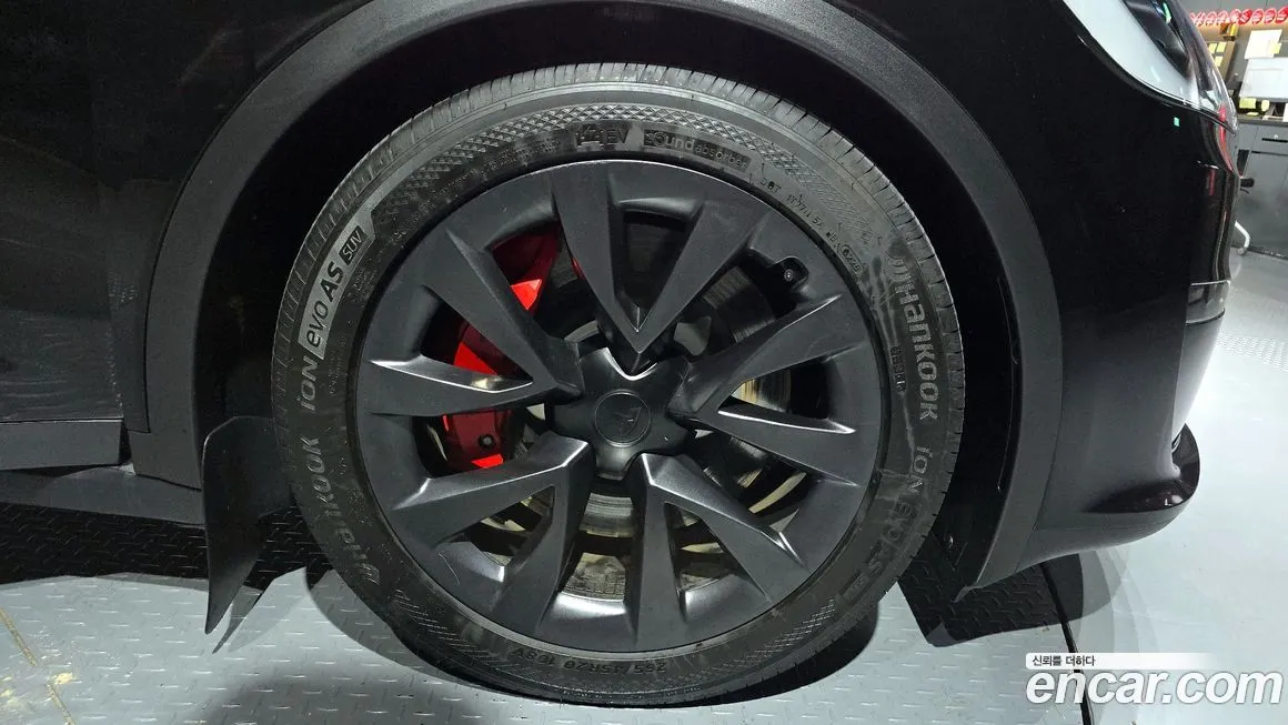 Tesla Model X 2023 из KR, фото 8