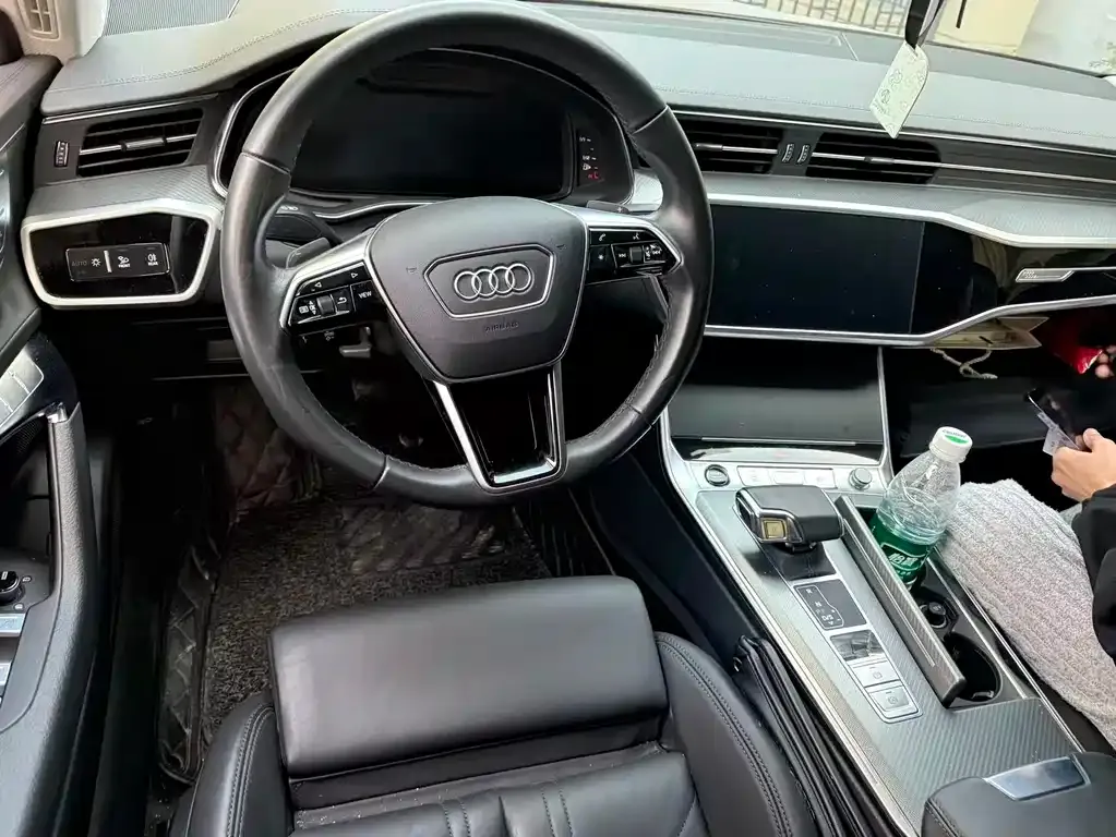 Audi A7 — фото 9