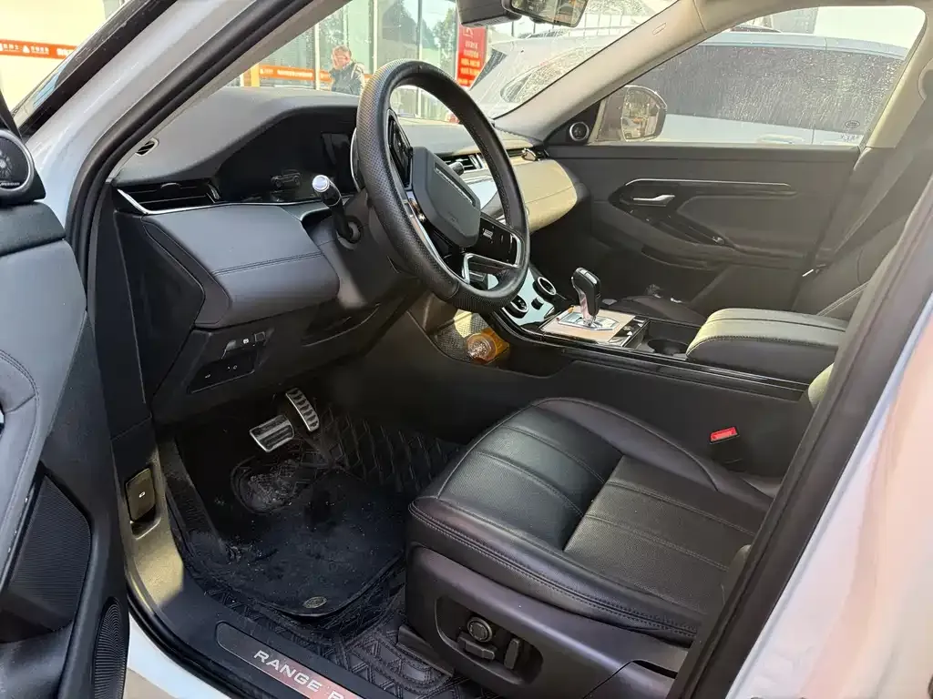 Land Rover Evoque — фото 3