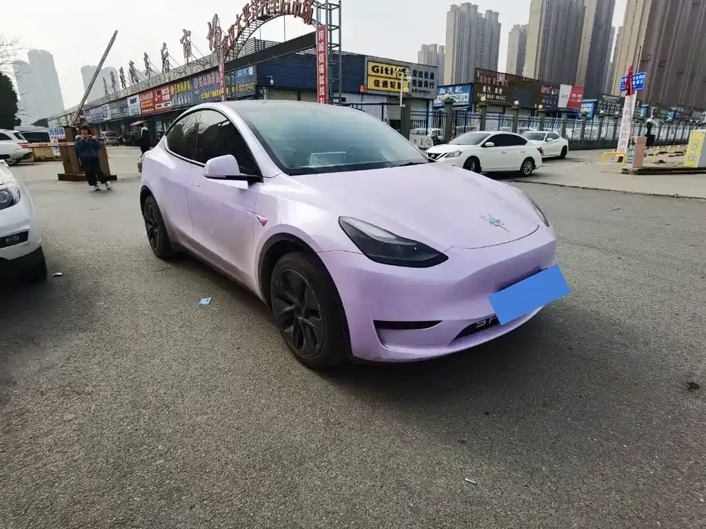 Tesla Model Y — фото 4