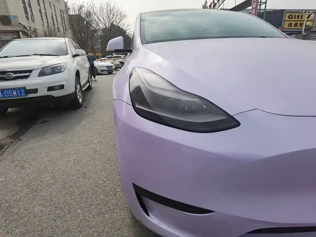 Tesla Model Y — фото 3