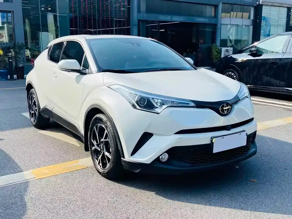 Toyota C-HR — фото 7