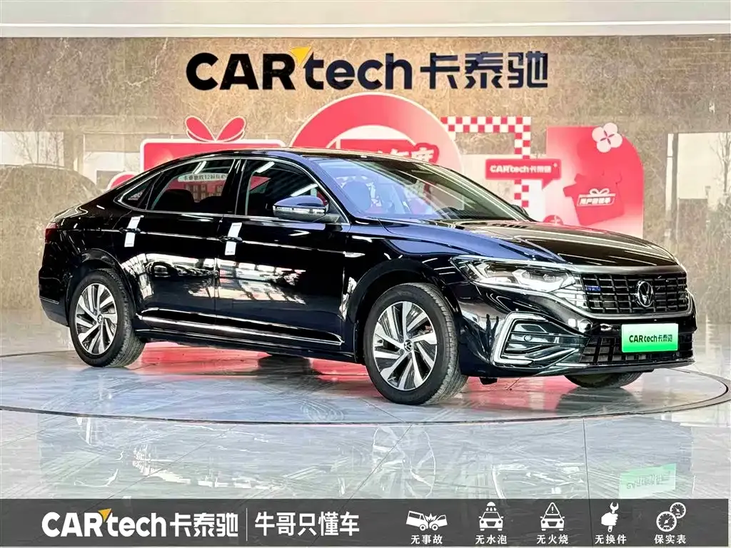 Volkswagen Passat New Energy — фото 10