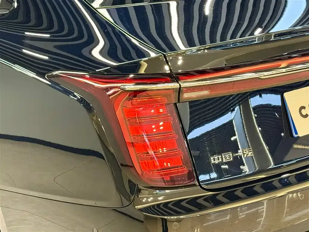 Hongqi H9 — фото 3
