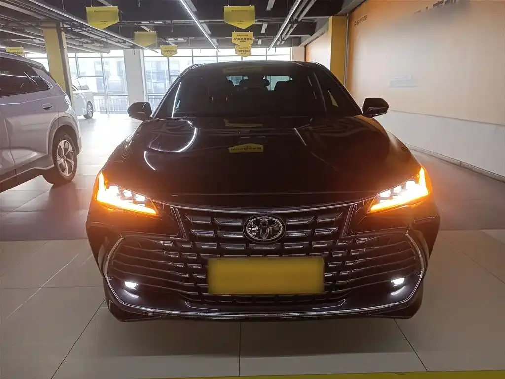 Toyota Avalon 2023 из CN, фото 10
