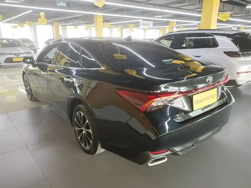 Toyota Avalon 2023 из CN, фото 8
