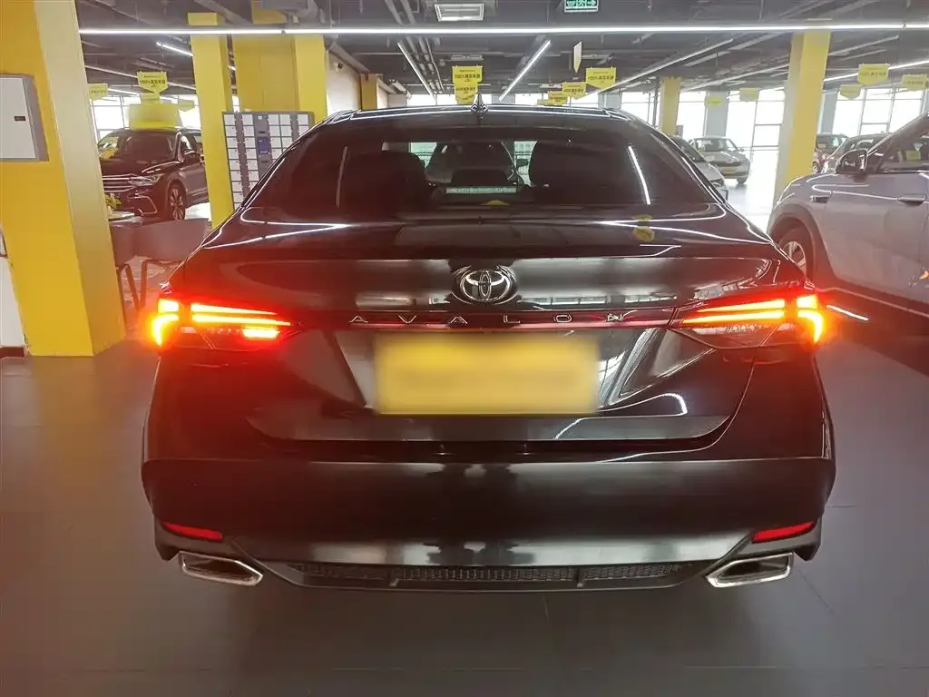 Toyota Avalon 2023 из CN, фото 7