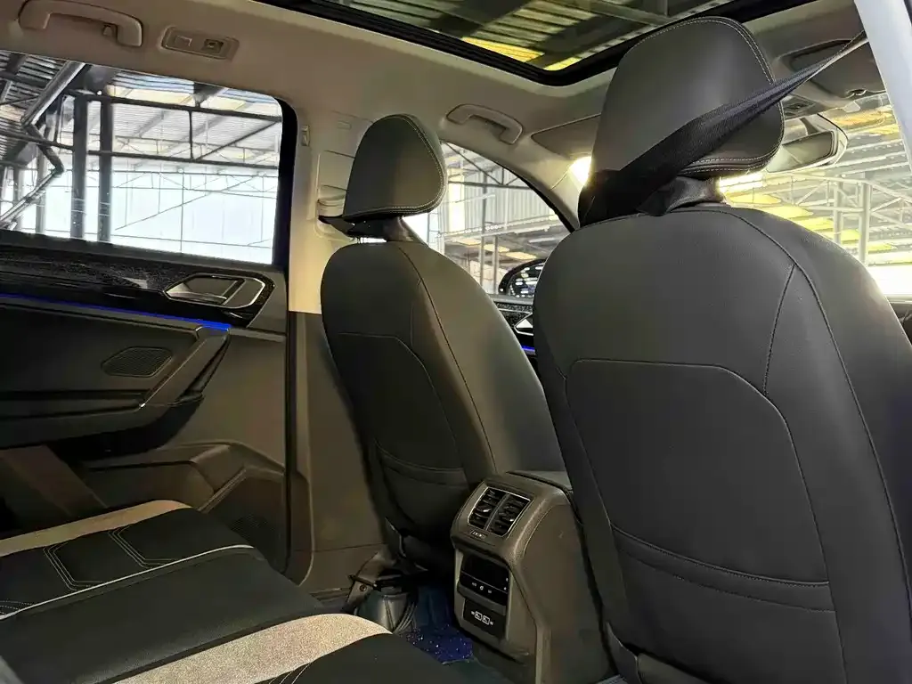 Volkswagen GTE PHEV 2021 из CN, фото 2