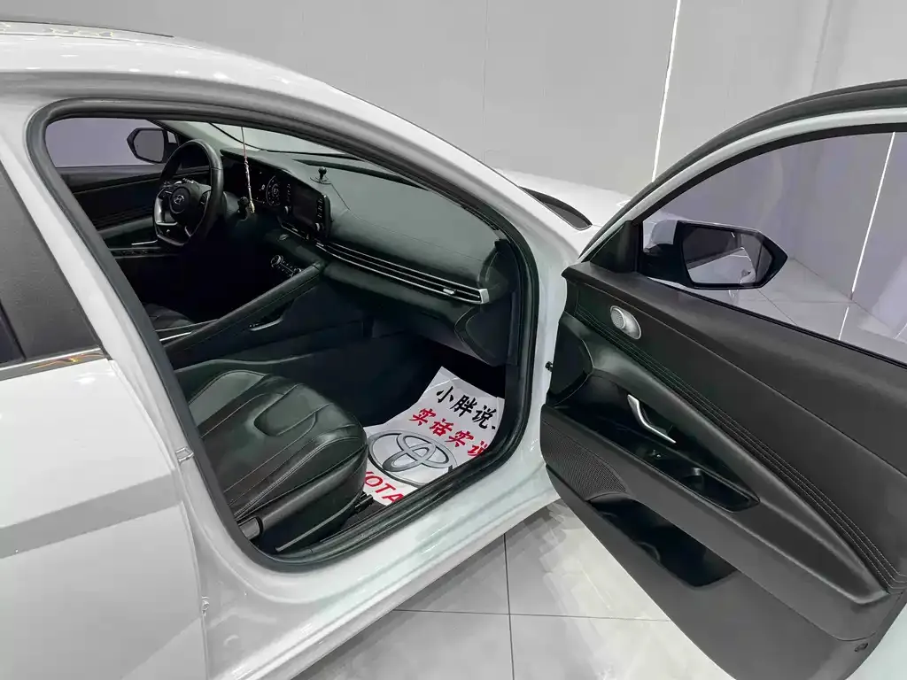 Hyundai Elantra 2021 из CN, фото 2