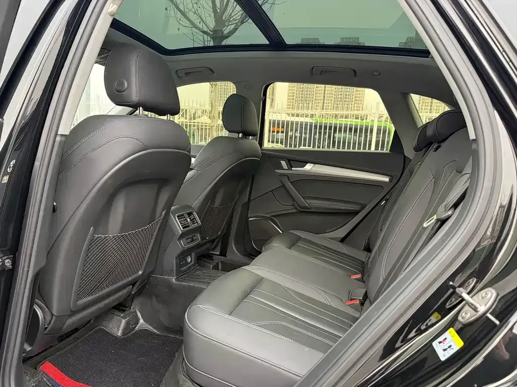 Audi Q5L 2024 из CN, фото 8