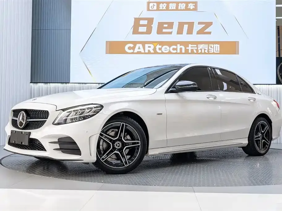 Mercedes-Benz C-Class — фото 1