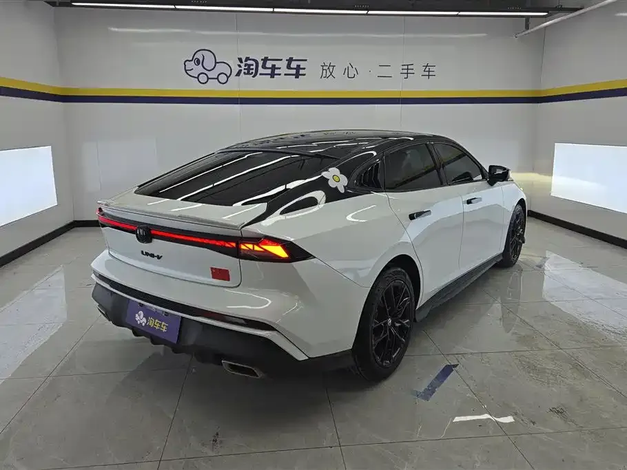 Changan UNI-V 2024 из CN, фото 3