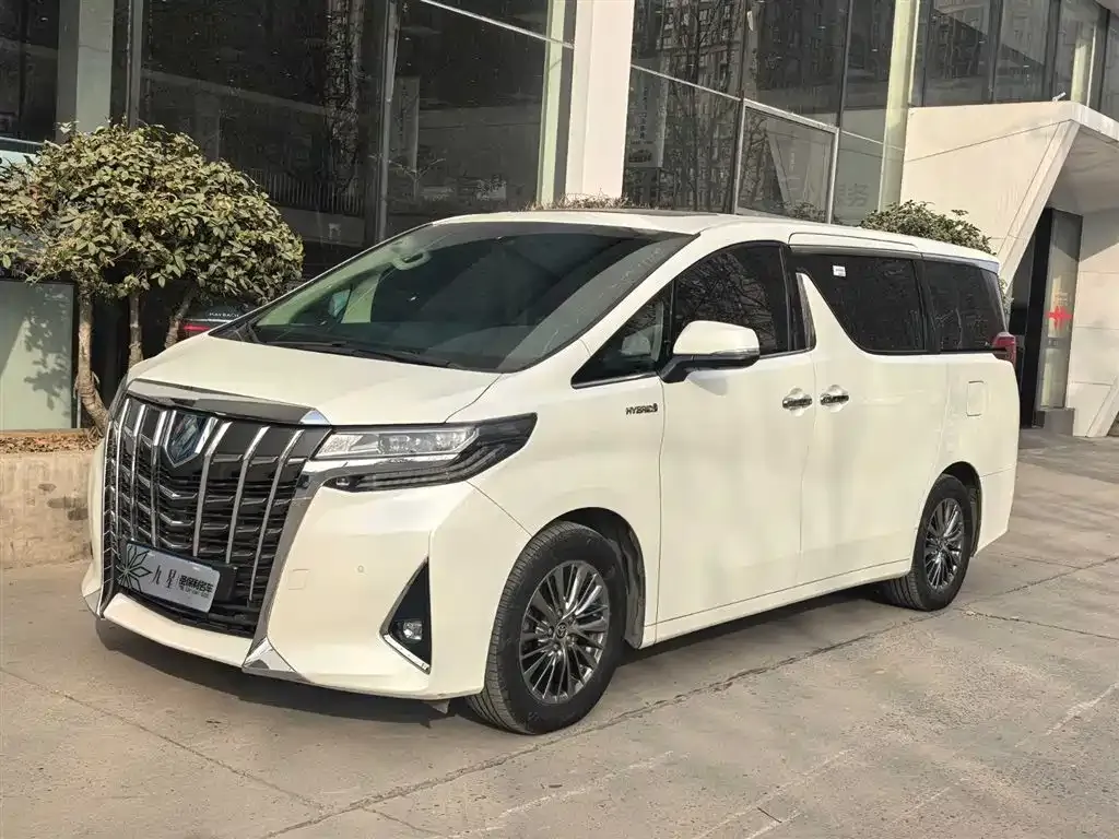 Toyota Alphard 2021 из CN, фото 1
