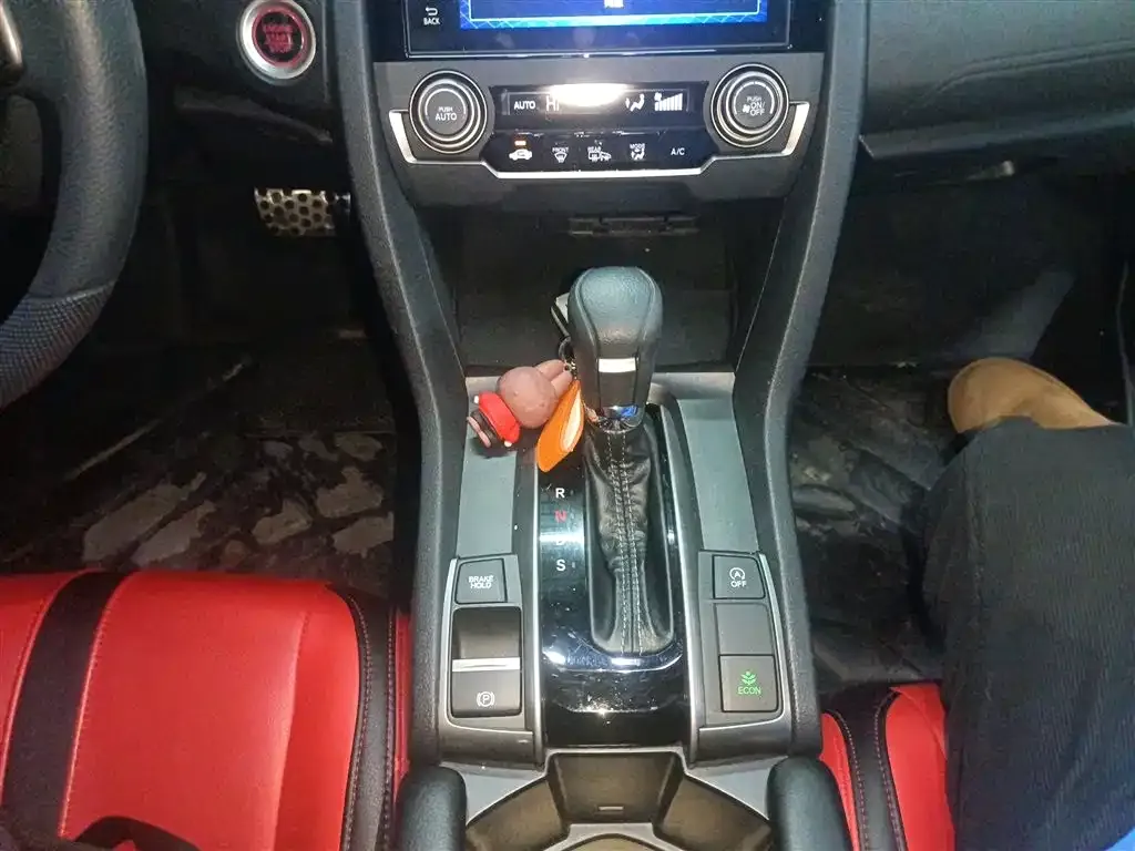 Honda Civic — фото 8
