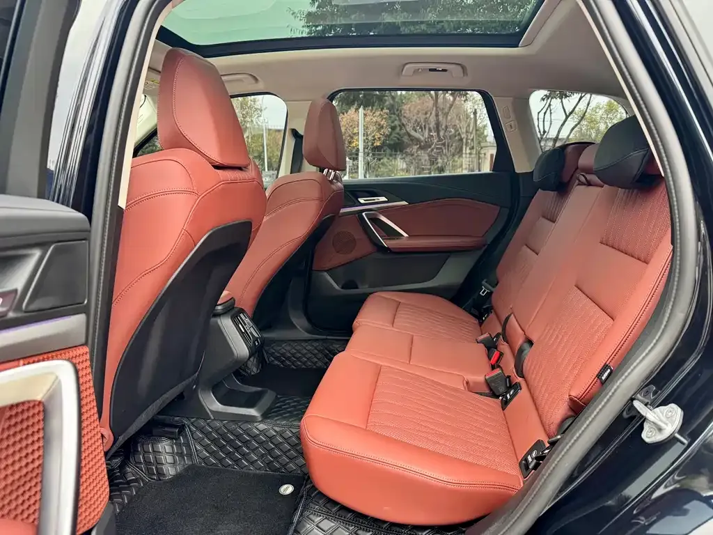 BMW X1 2025 из CN, фото 10