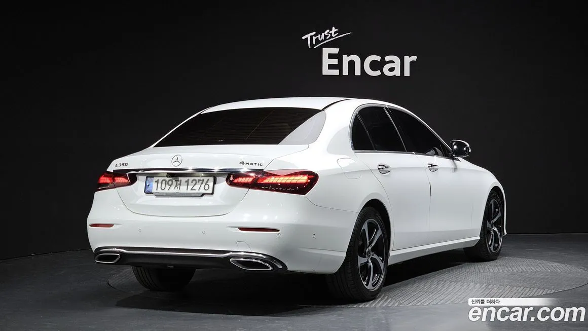 Mercedes-Benz E-Class — фото 2