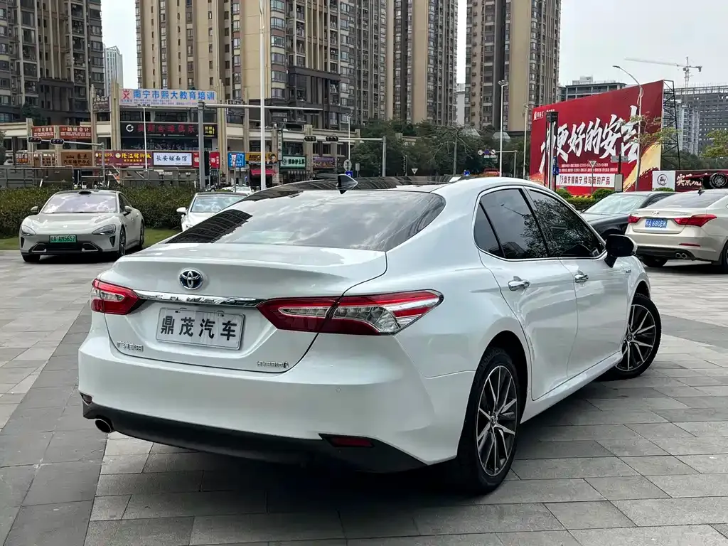 Toyota Camry 2023 из CN, фото 10