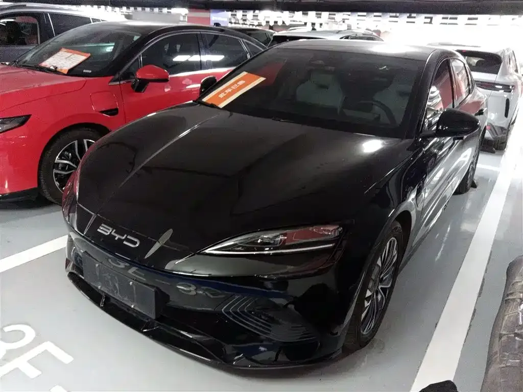 BYD Seal — фото 10
