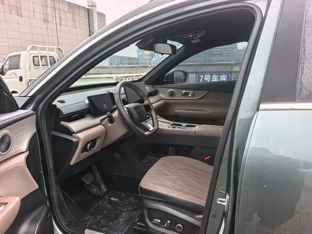Chery Tiggo 8 PLUS — фото 9