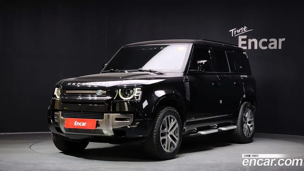 Land Rover Defender — фото 1