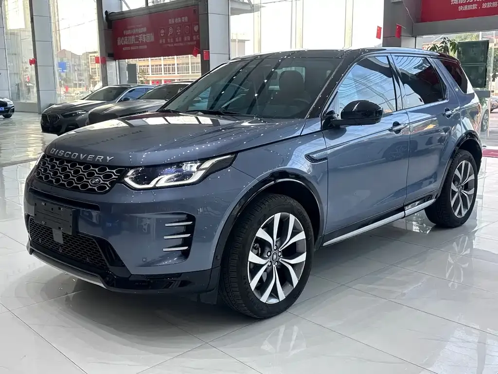 Land Rover Discovery Sport — фото 1