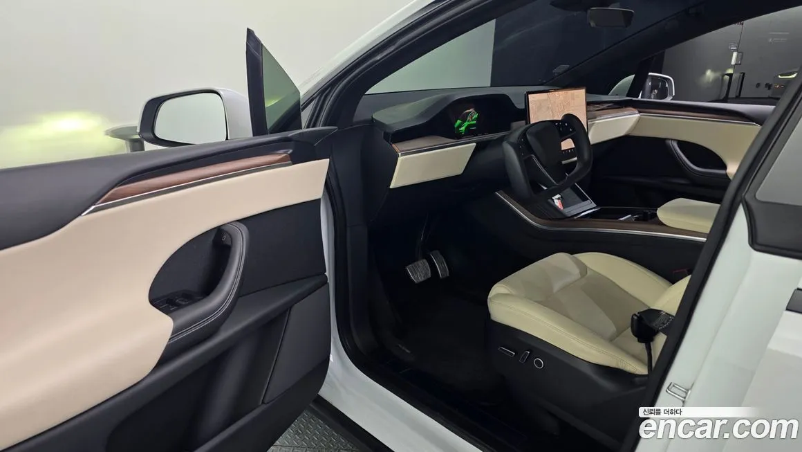 Tesla Model X 2023 из KR, фото 10