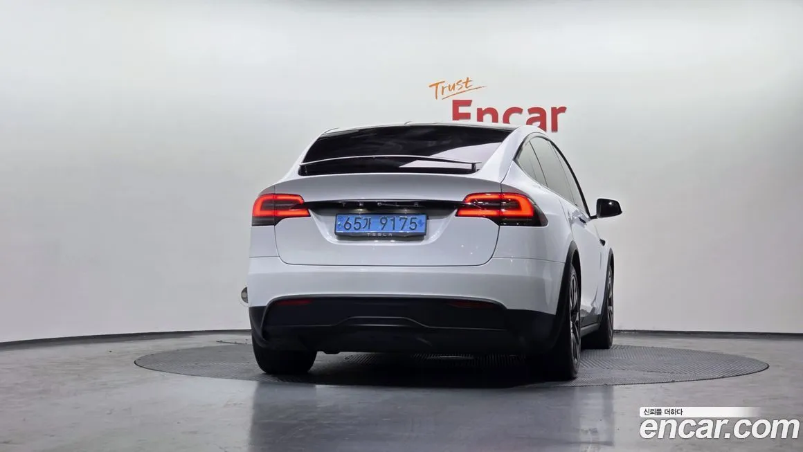 Tesla Model X 2023 из KR, фото 5