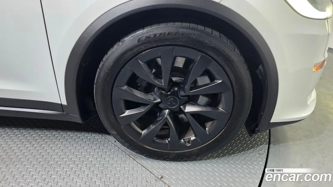 Tesla Model X 2023 из KR, фото 7