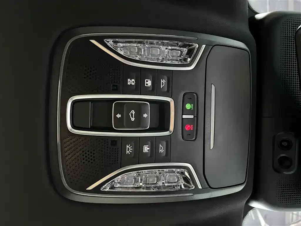GAC Motor Trumpchi GS8 — фото 3