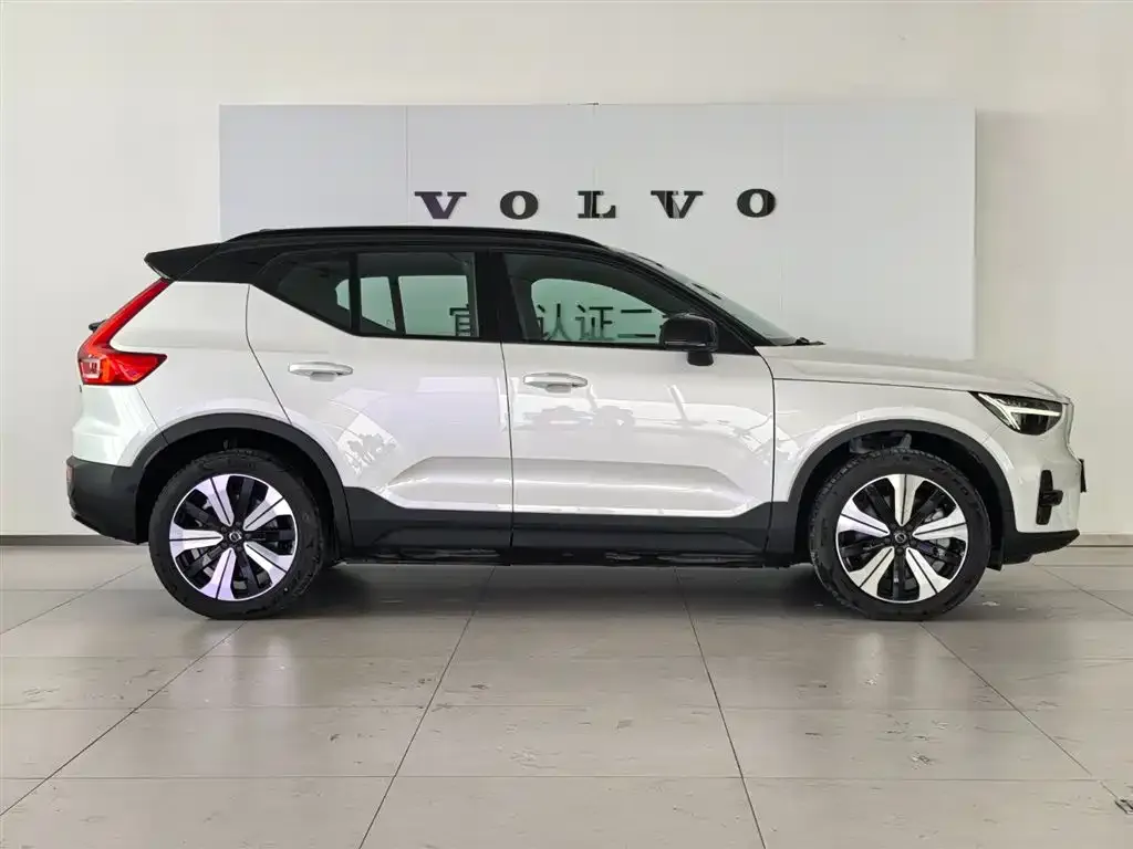 Volvo XC40 NEV 2023 из CN, фото 7