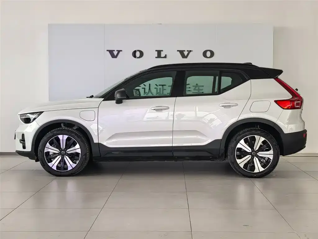 Volvo XC40 NEV 2023 из CN, фото 5
