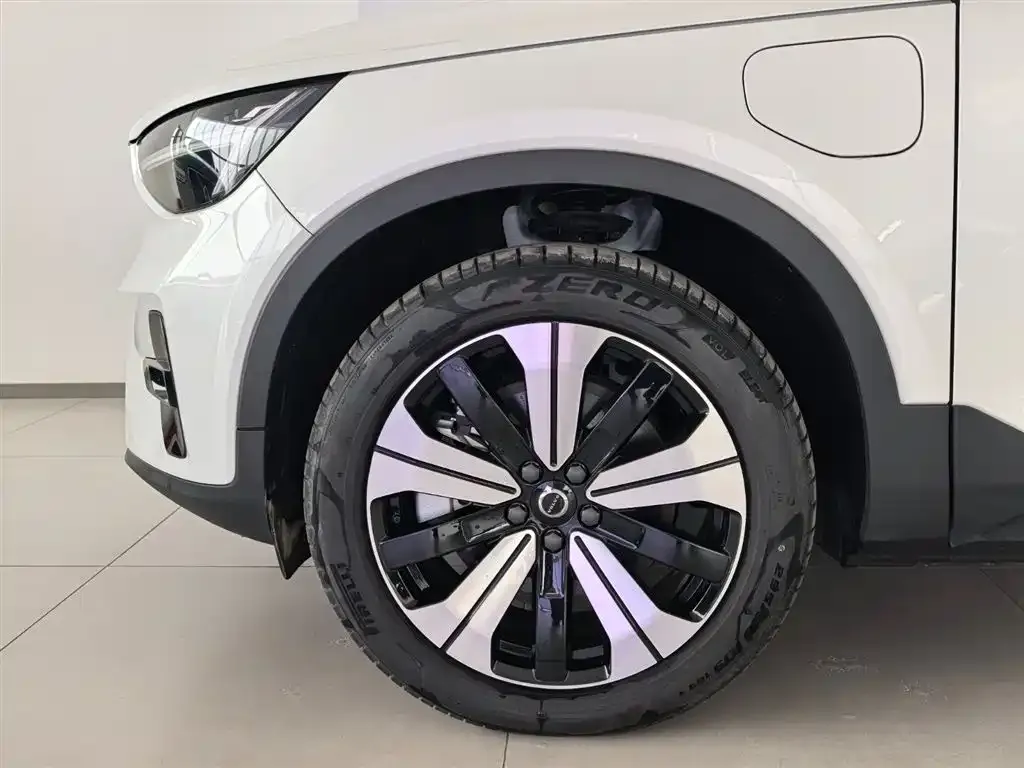 Volvo XC40 NEV 2023 из CN, фото 8