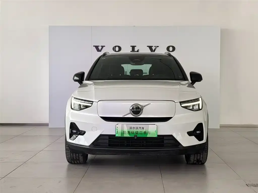 Volvo XC40 NEV 2023 из CN, фото 2