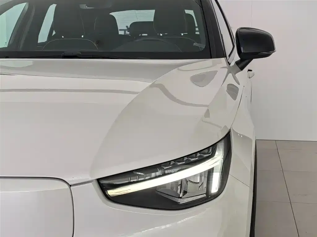Volvo XC40 NEV 2023 из CN, фото 3