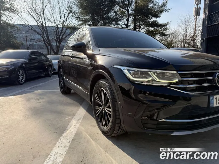 Volkswagen Tiguan — фото 6